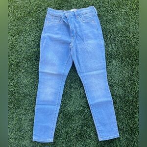 Universal Thread High Rise Skinny Jeans | Size 8 Short